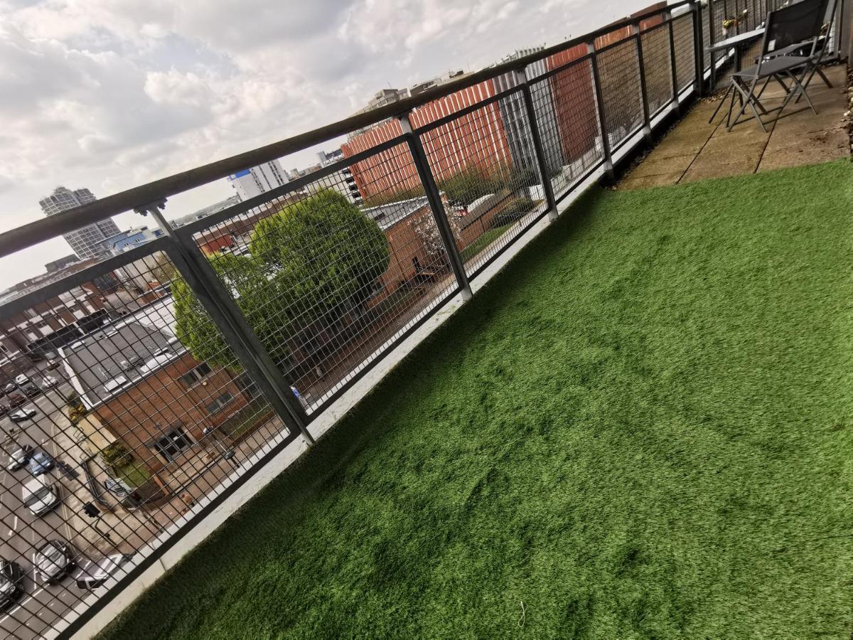 Paramount City View Swindon Exteriör bild